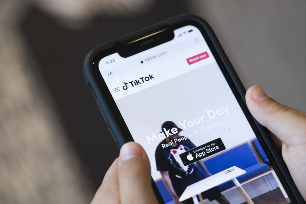 TikTok Branding As Oracle Is Said to Win Deal For US Operations