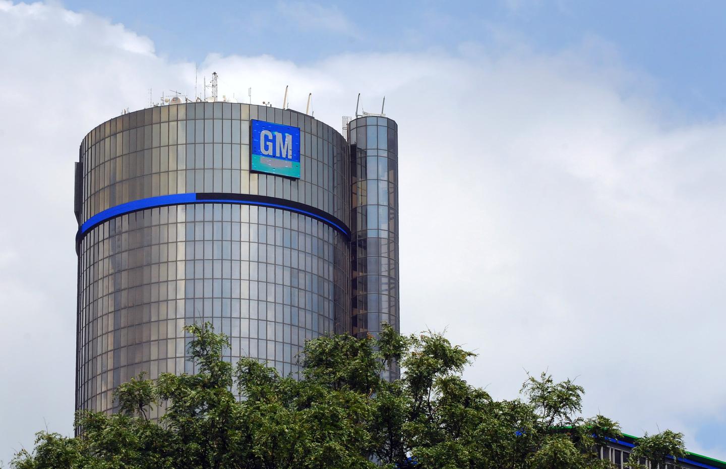 GM poaches Delta CFO Paul Jacobson