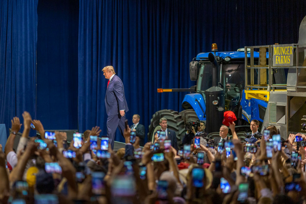 President Trump Signs Decision On California's Interior Watershed