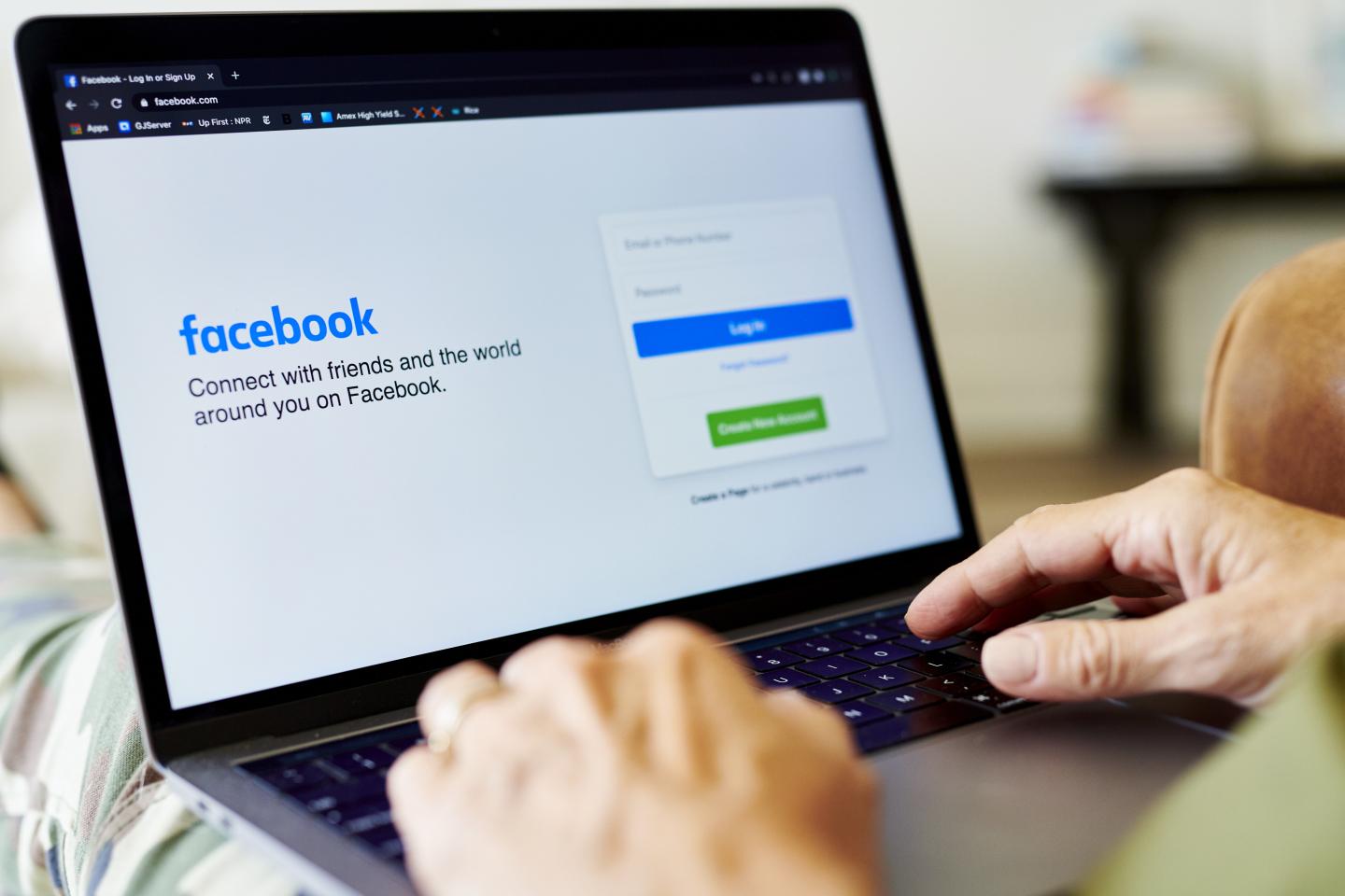 Facebook bans Holocaust denial