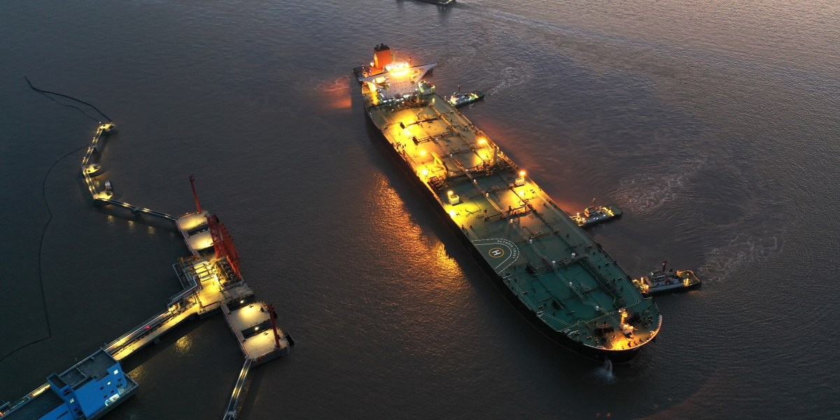 Oil states must diversify as IEA predicts oil demand to plateau by next ...