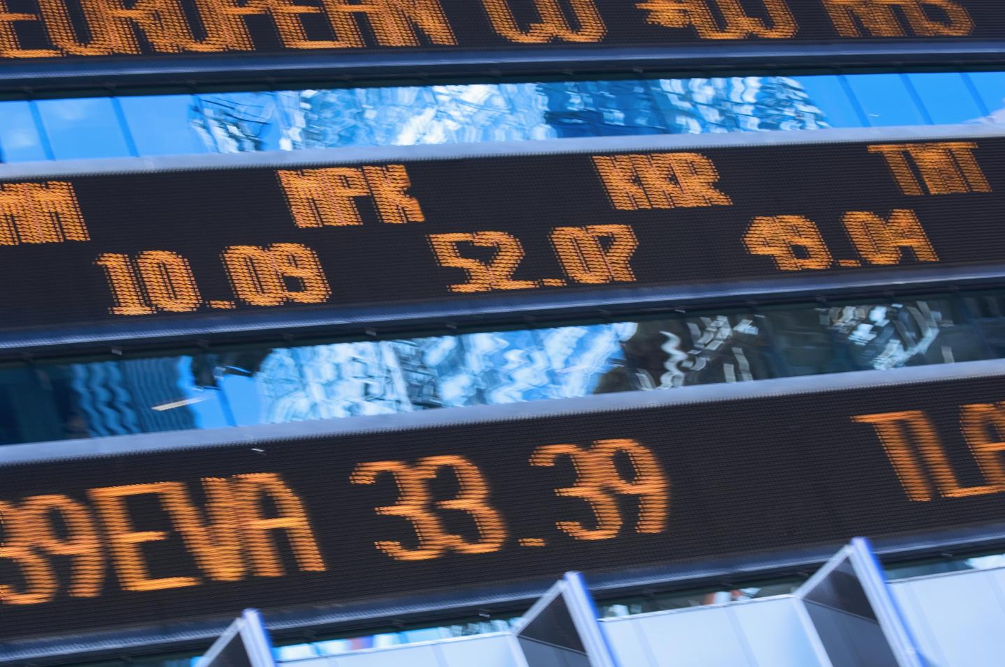 Stocks of companies that beat earnings targets are falling, while those that miss are outperforming the S&P 500
