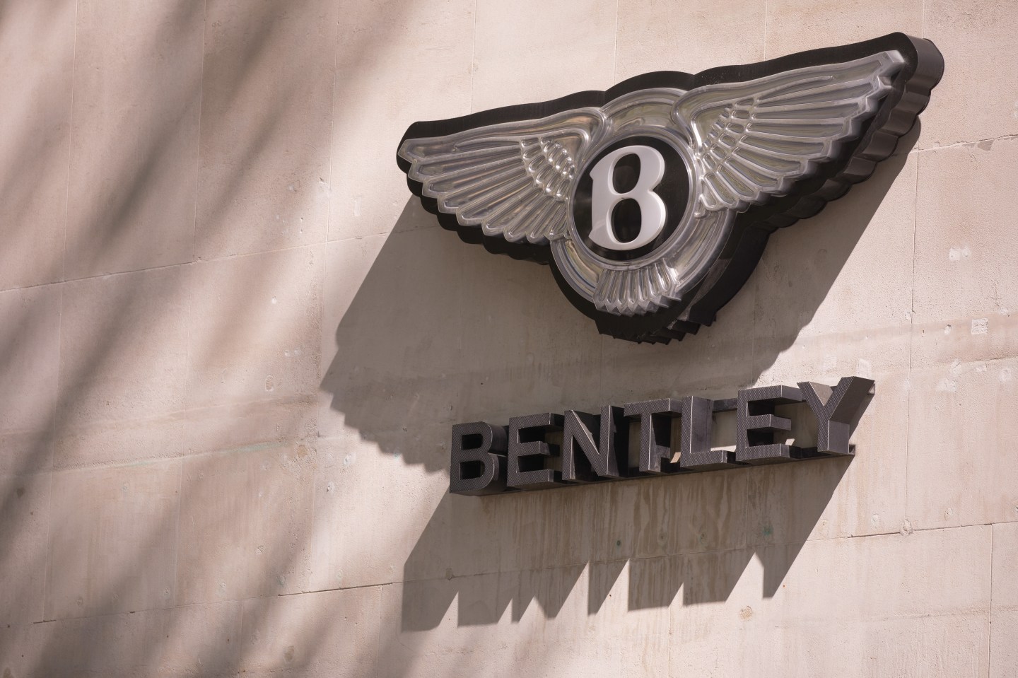 Bentley to switch from roaring 12-cylinder cars to electrics
