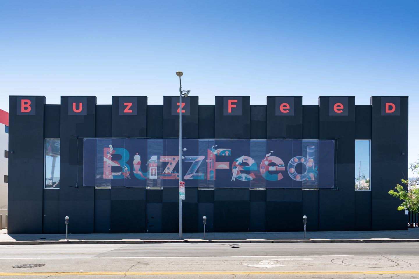 BuzzFeed buys HuffPost from Verizon in latest new-media deal