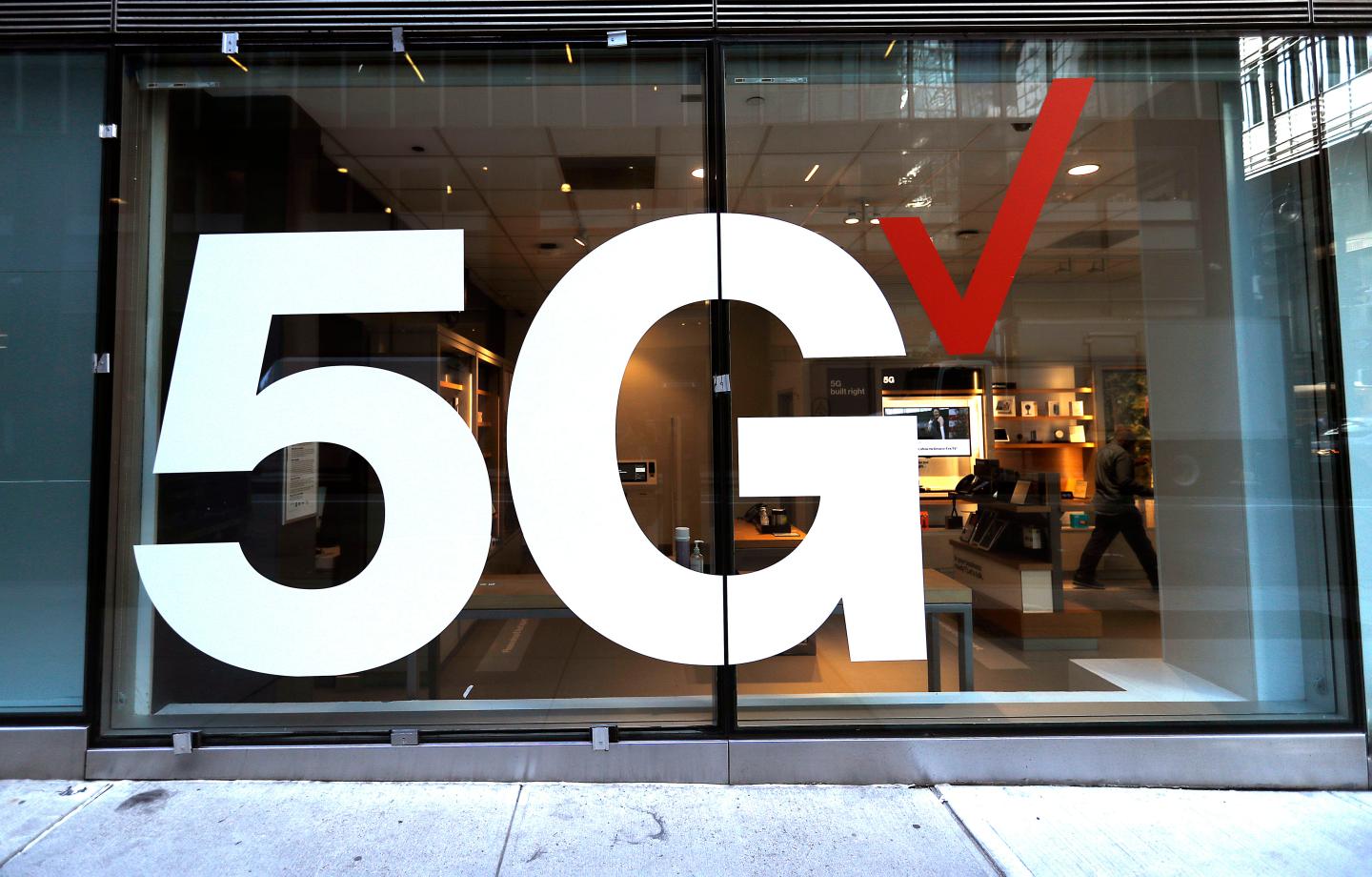 Everything to know about T-Mobile, Verizon, and AT&T’s 5G plans
