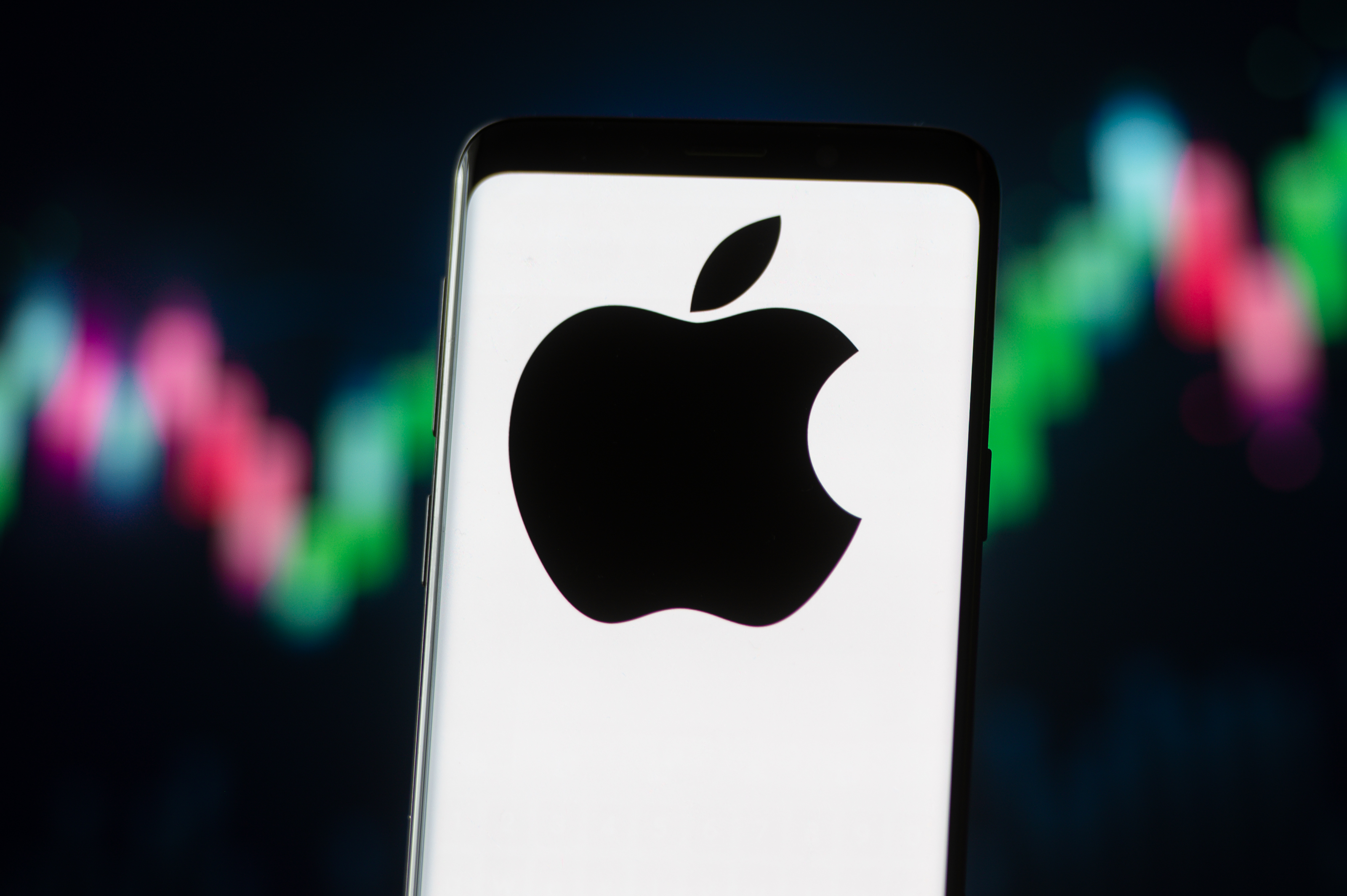 Apple and Sony have both held talks about buying Wondery. 
