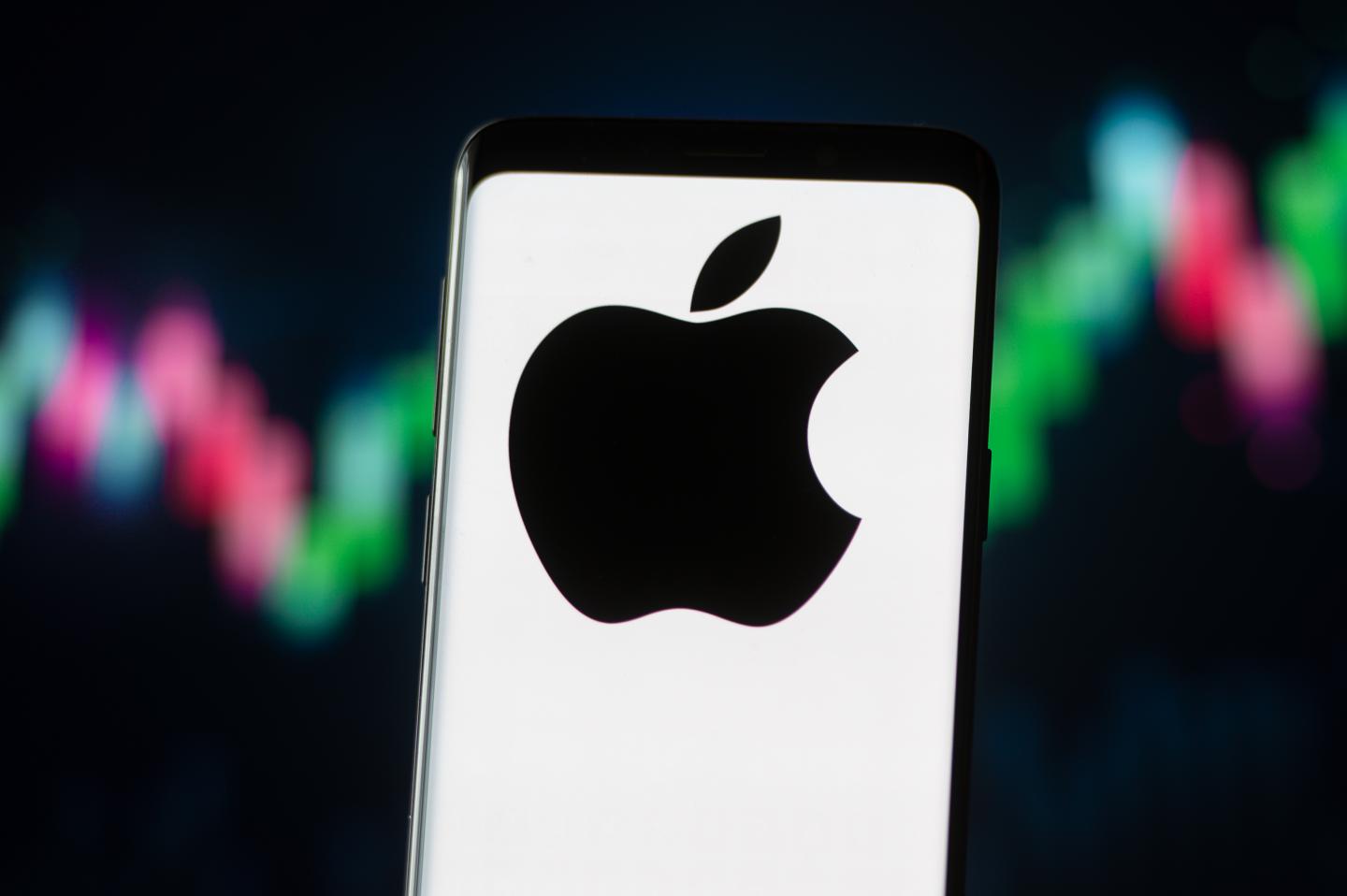 Apple, Sony both discussed buying podcast network Wondery