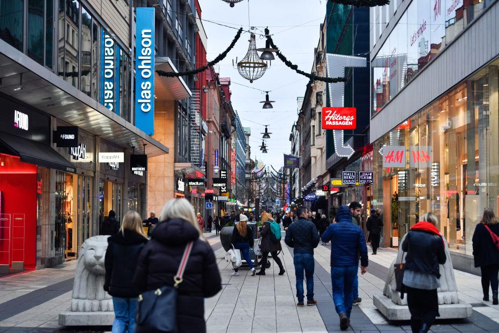 Sweden imposes partial lockdown on bars and restaurants for the first time since pandemic started