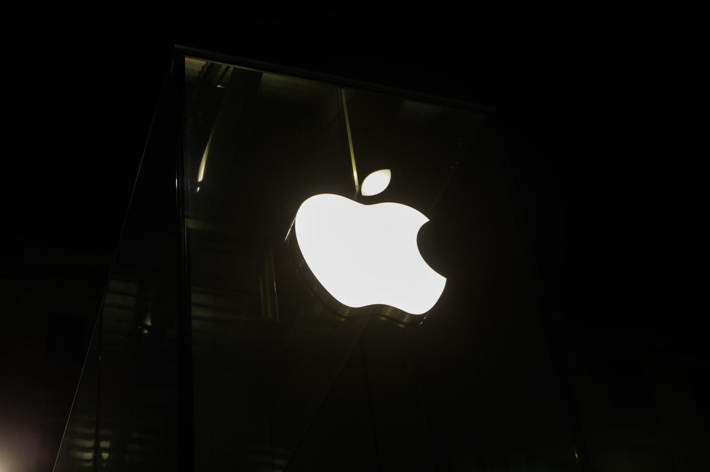 Fortnite may return to Apple iOS devices. 