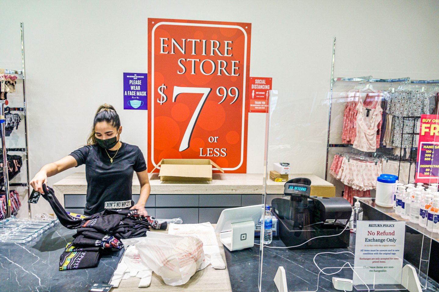 Valerie Jarrett: We need a President who understands the challenges of working women