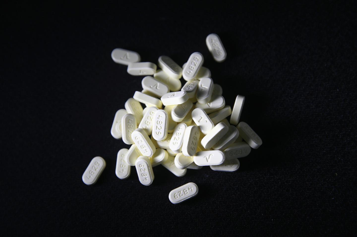 KHN-Opioid NY Tax-GettyImages-517243208