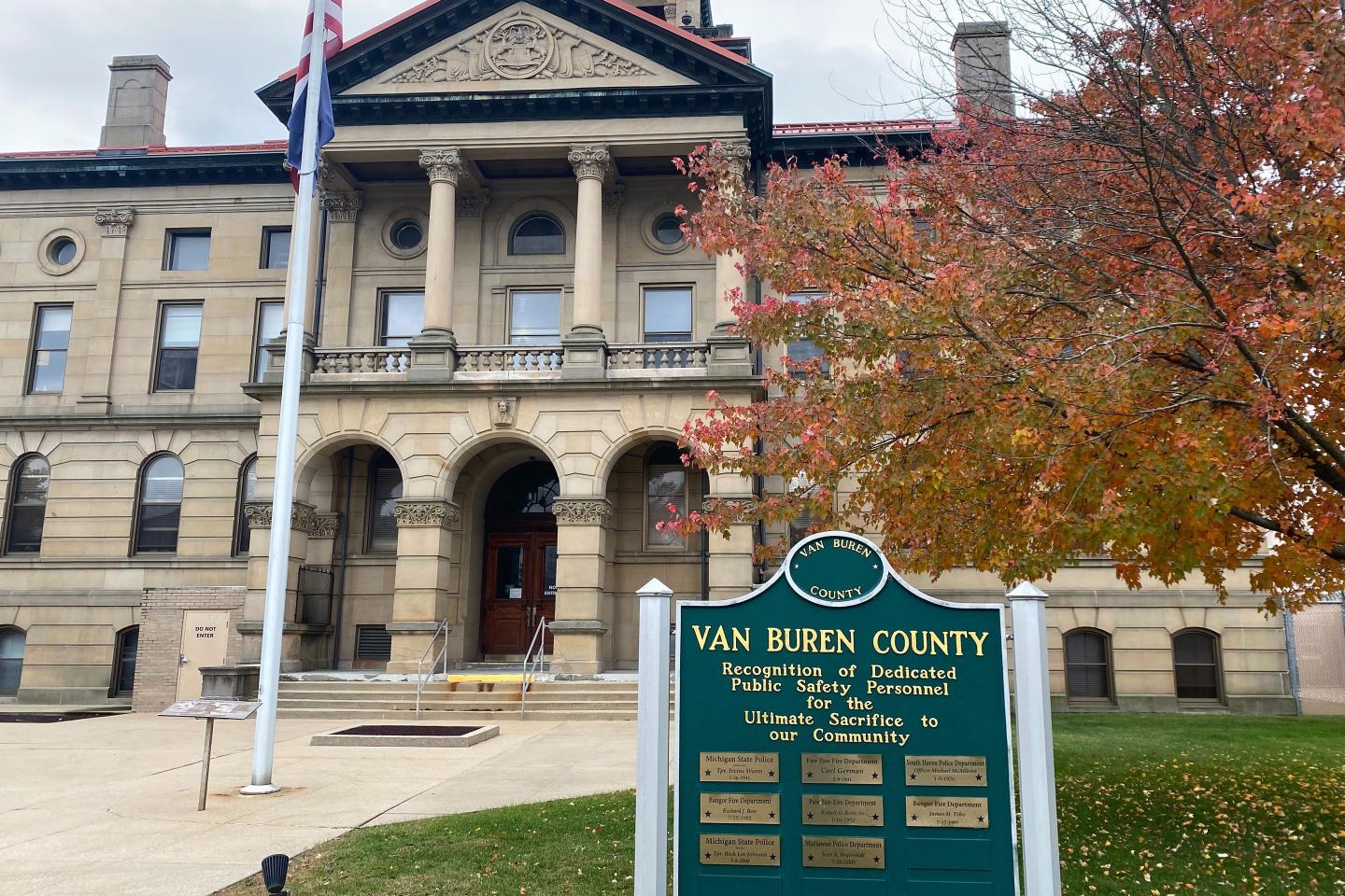 A key county in Michigan has voted for election winners since 1980. Here’s how swing voters there are feeling now