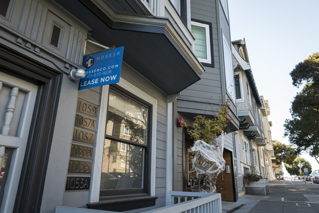 U.S. home sales unexpectedly drop to lowest point since June