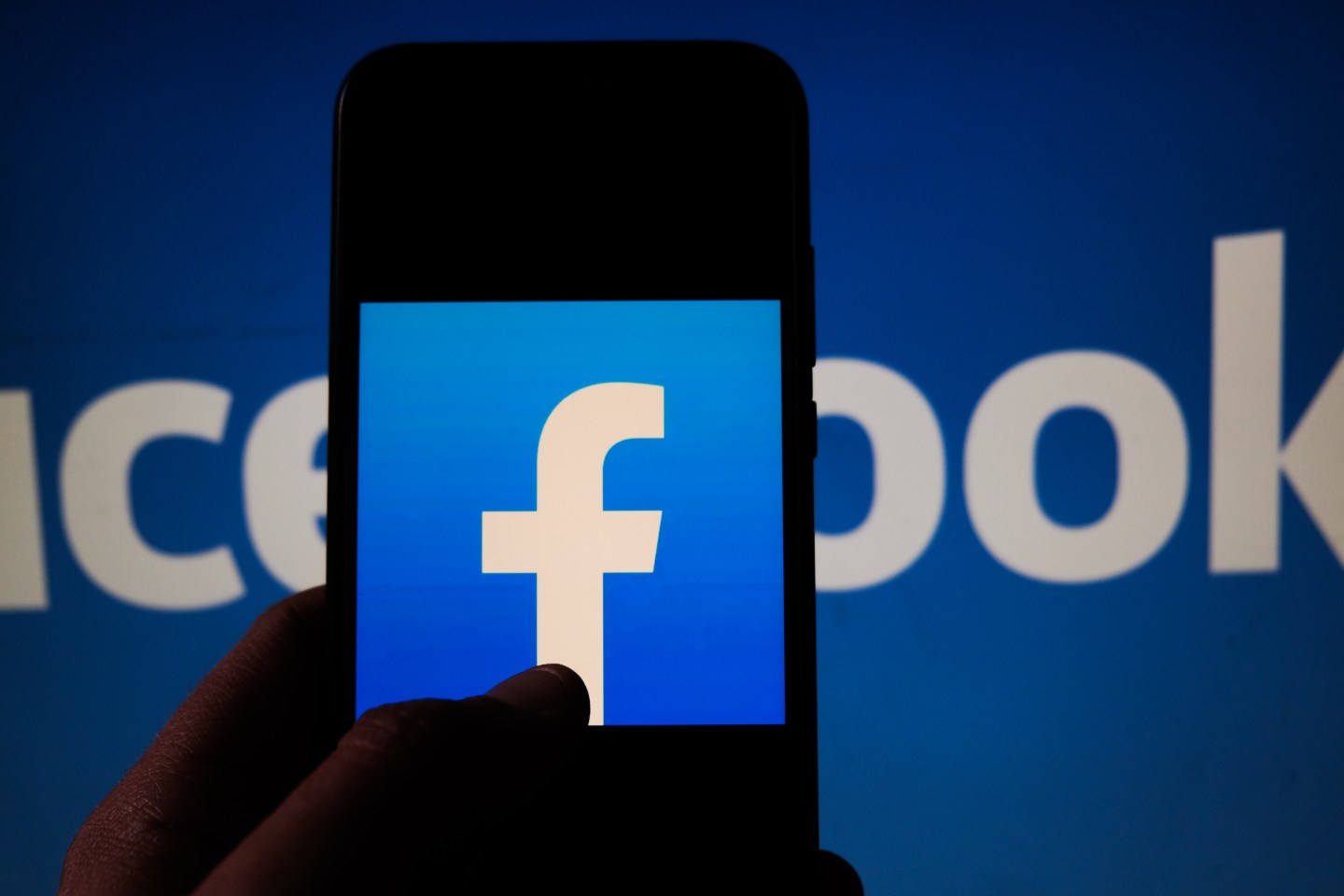 Facebook is building a tool to let fans pay celebrities for face time