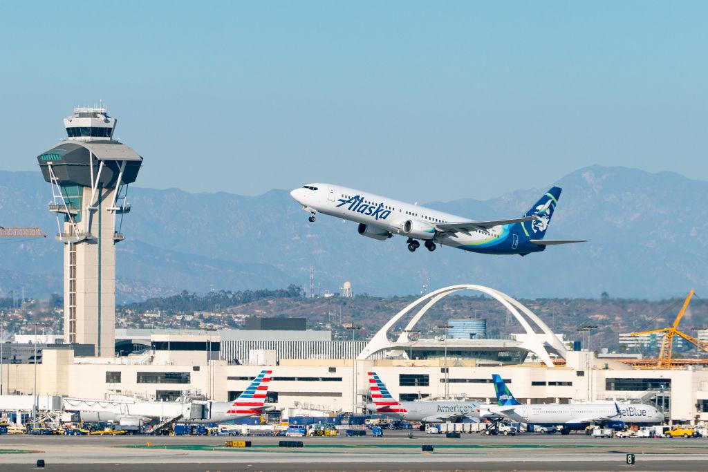 Boeing 737 Max sales streak continues with Alaska Airlines order