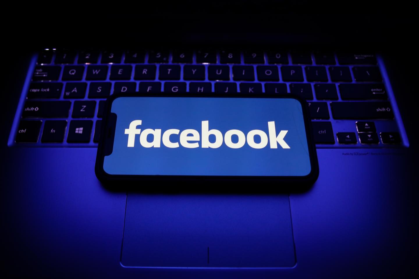 Facebook sued by FTC and states over antitrust