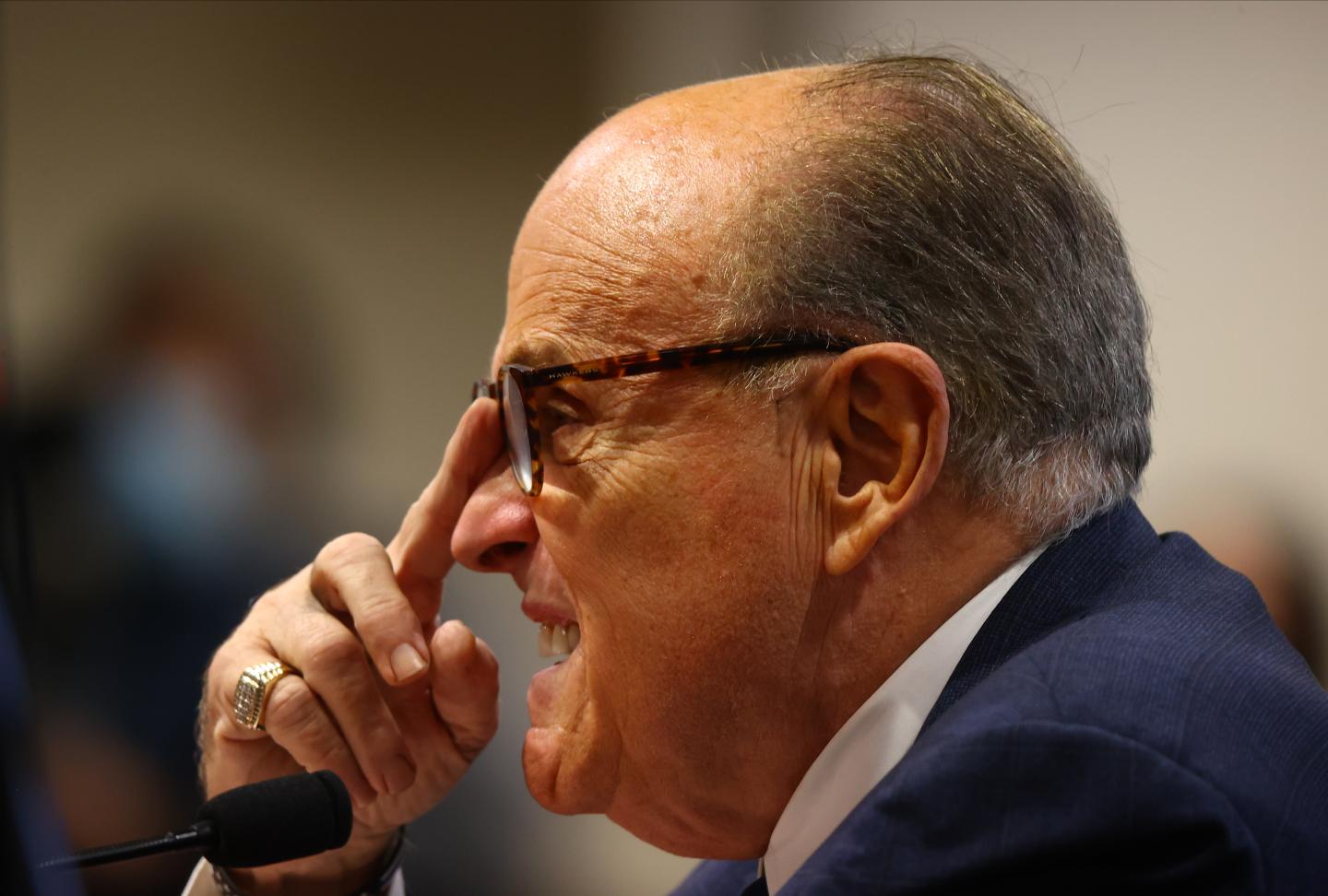 Rudy Giuliani tests positive for COVID-19 amid election-results challenges