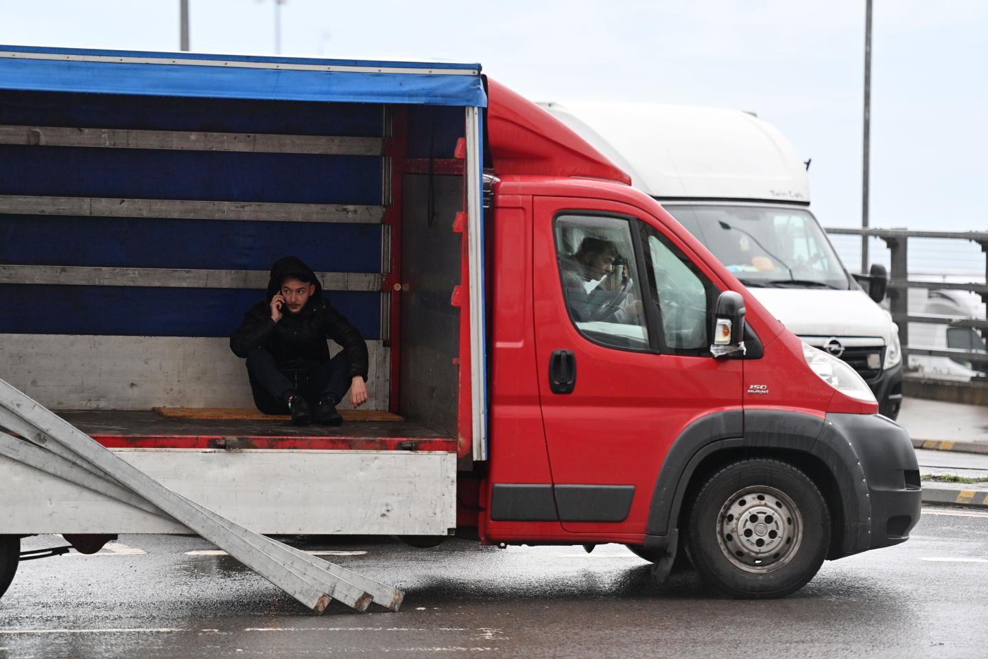 France agrees to reopen border after U.K.’s trucking route to Europe paralyzed over mutant virus fears