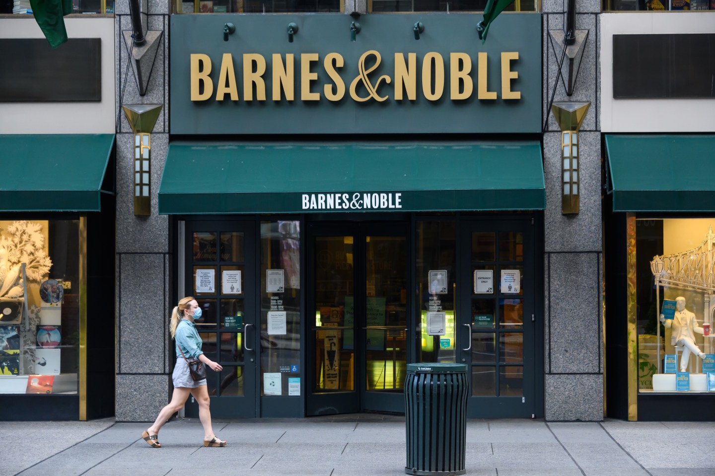 barnes & noble store in new york city