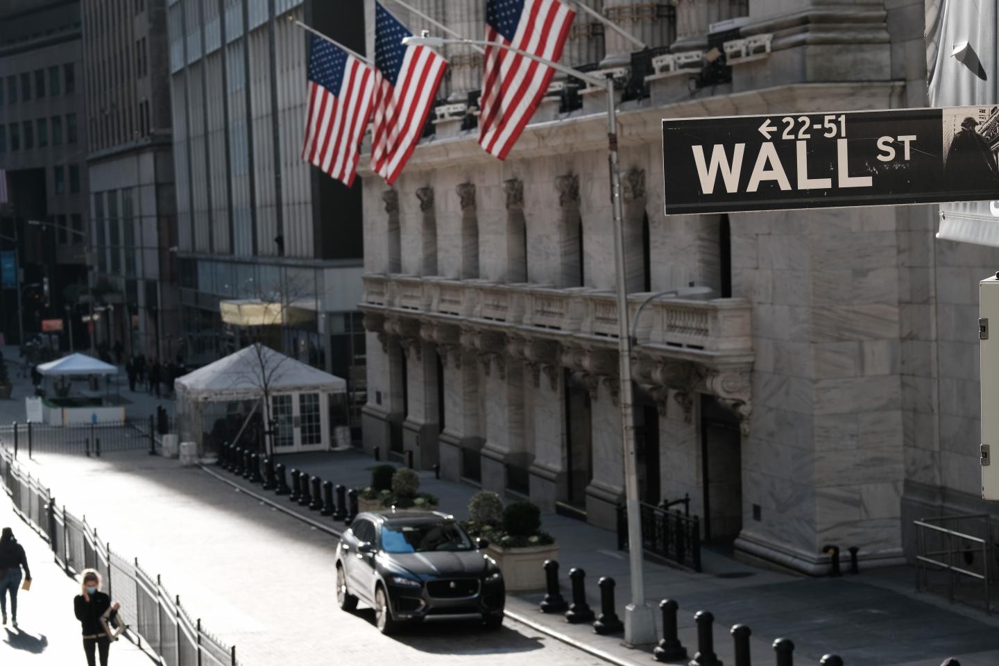 From Bitcoin to Asian tech stocks, these are the biggest winners and losers of the 2020 global markets