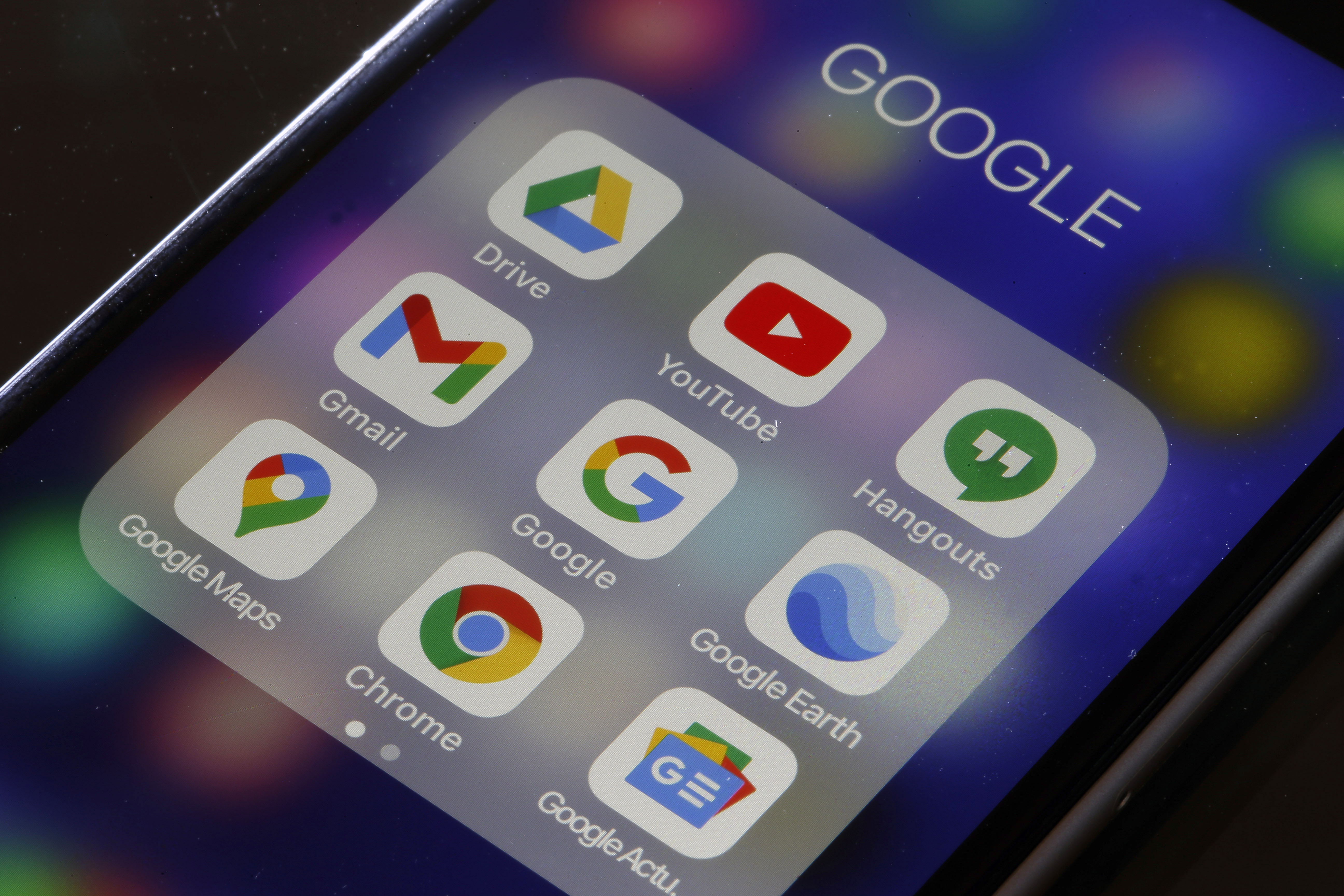 Google's services were down for many users for.a second day in row. 