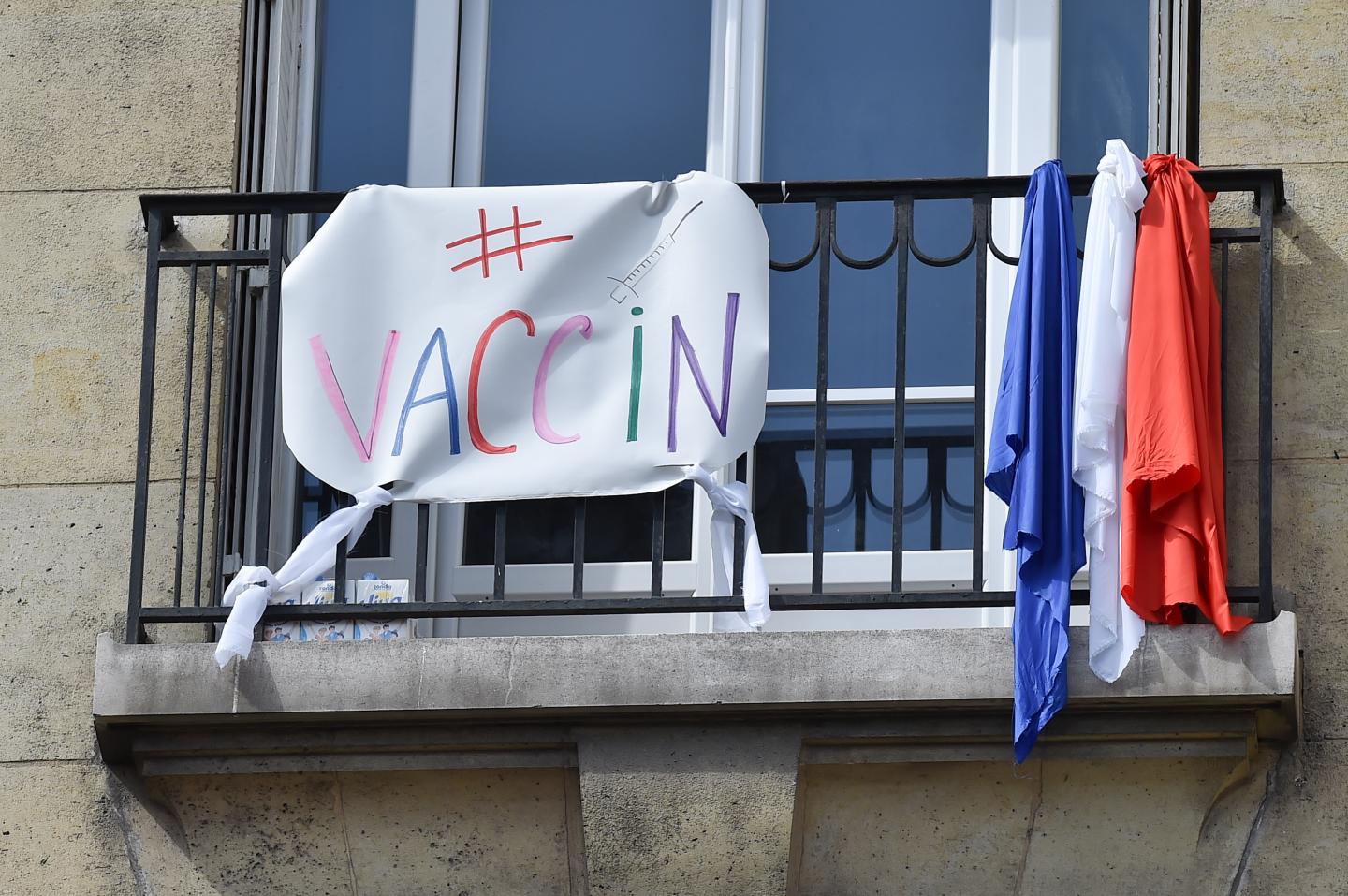 France’s vaunted health system fails its greatest test in generations: The COVID-19 vaccine rollout