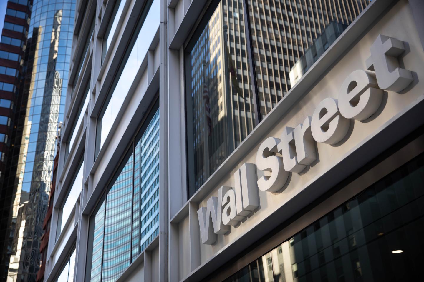 Stocks’ worst start in 20 years challenged traders on Monday