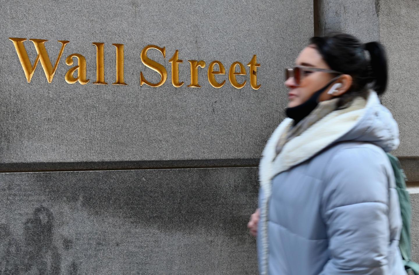 Global stocks look set to snap an impressive winning streak—crypto falters