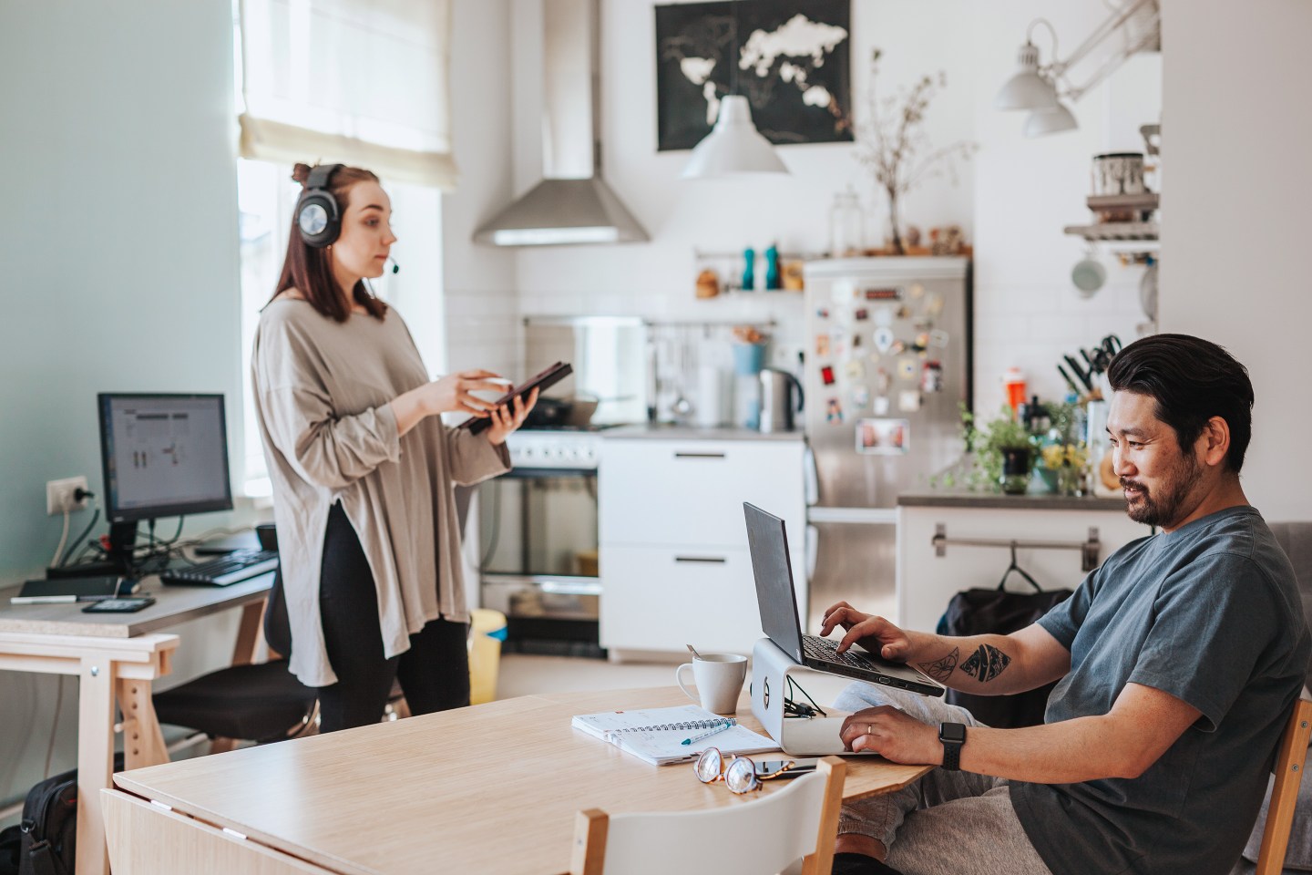 Men Women Networking Pandemic