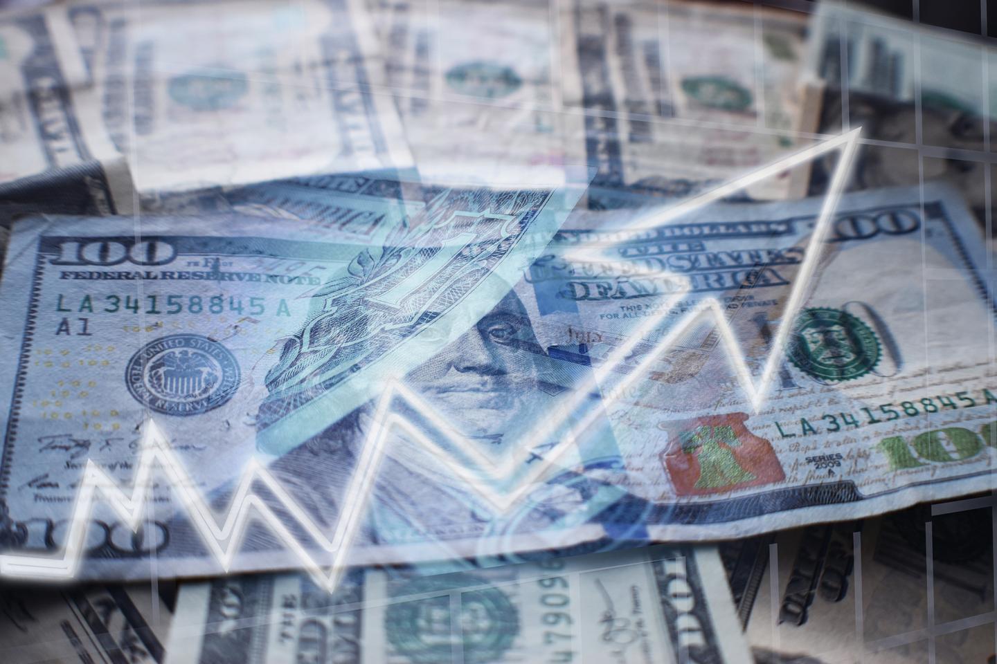 $15 minimum wage would cost 1.4 million jobs—but could lift 900,000 Americans out of poverty