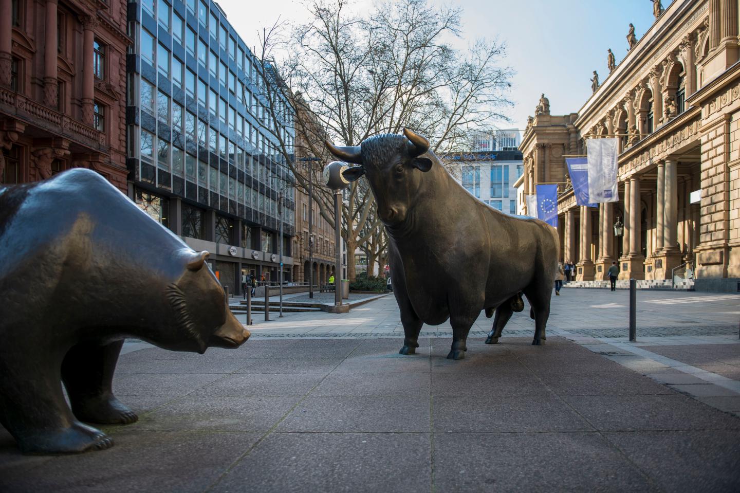Wall Street is predicting a ‘roaring twenties’ rally for these laggard stocks