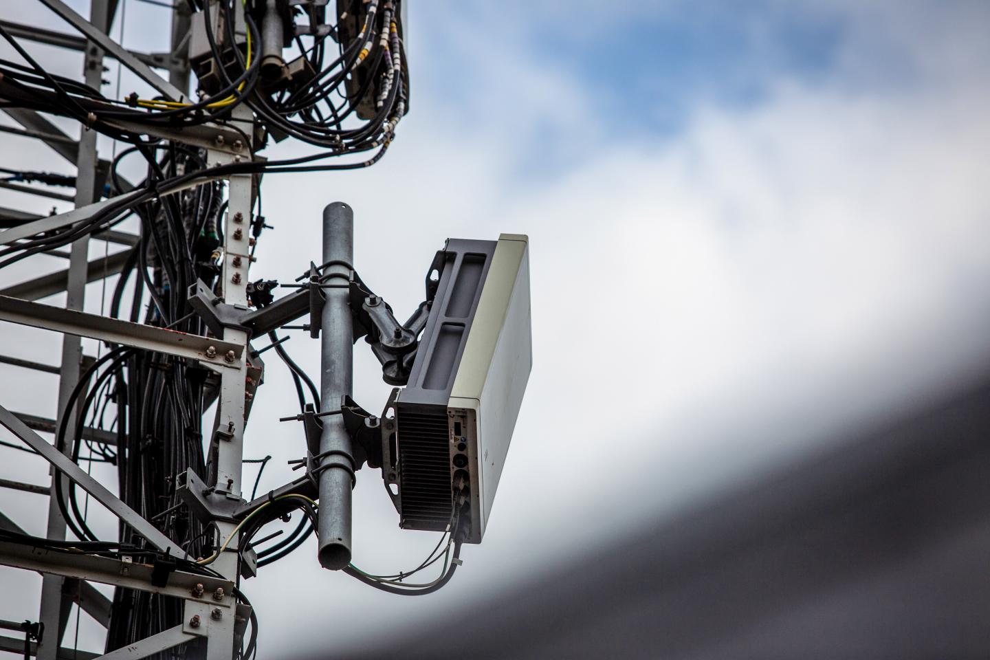 The 3 winners and many losers of the FCC’s record-breaking 5G auction