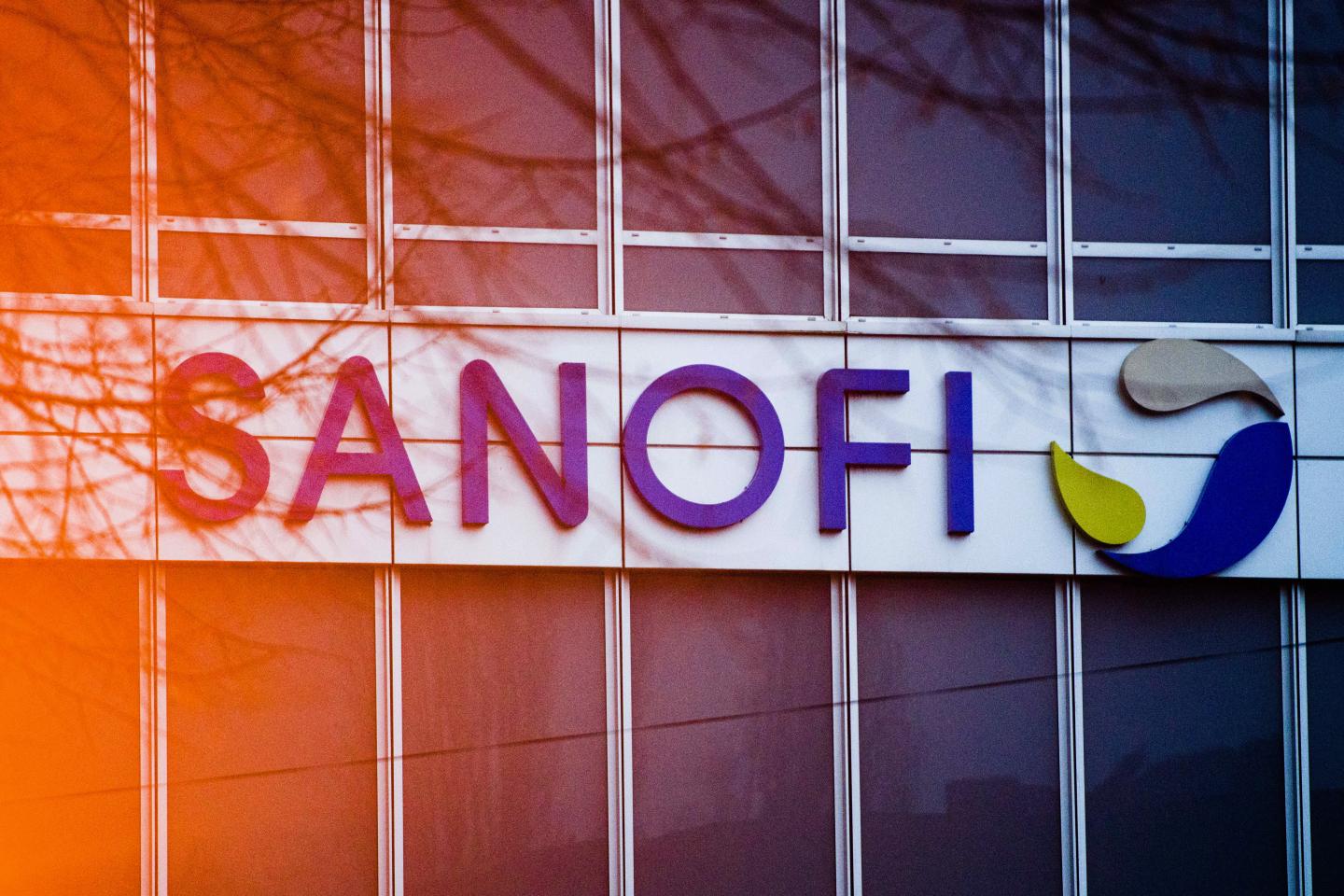 Sanofi and GSK to restart trial of COVID-19 vaccine after delay
