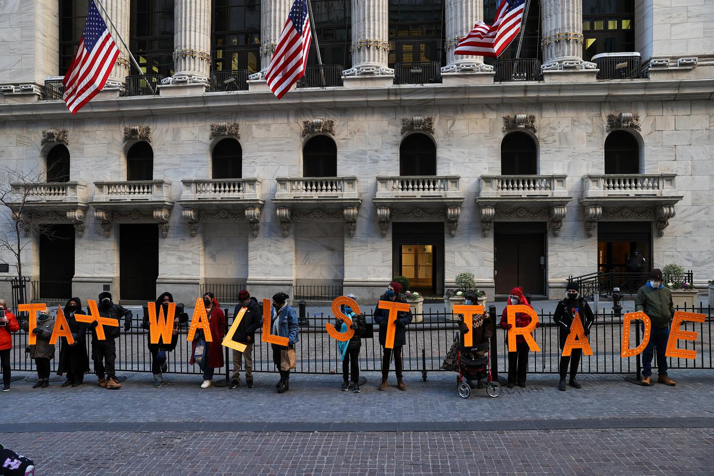 Robinhood comes clean with its millennial traders: ‘We certainly weren’t trying to help hedge funds’
