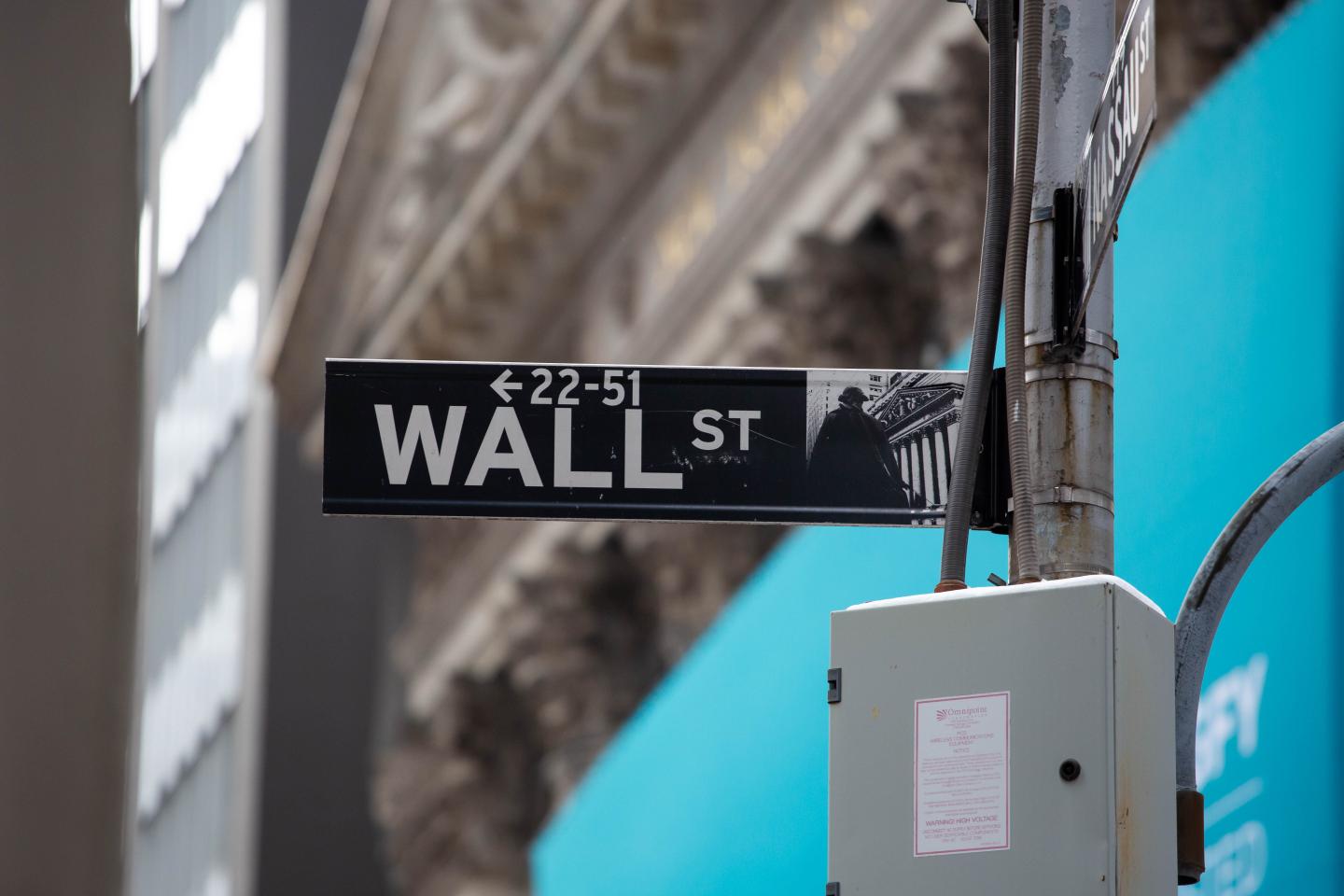 Stock frenzy pushes U.S. trading volumes towards fresh pandemic high