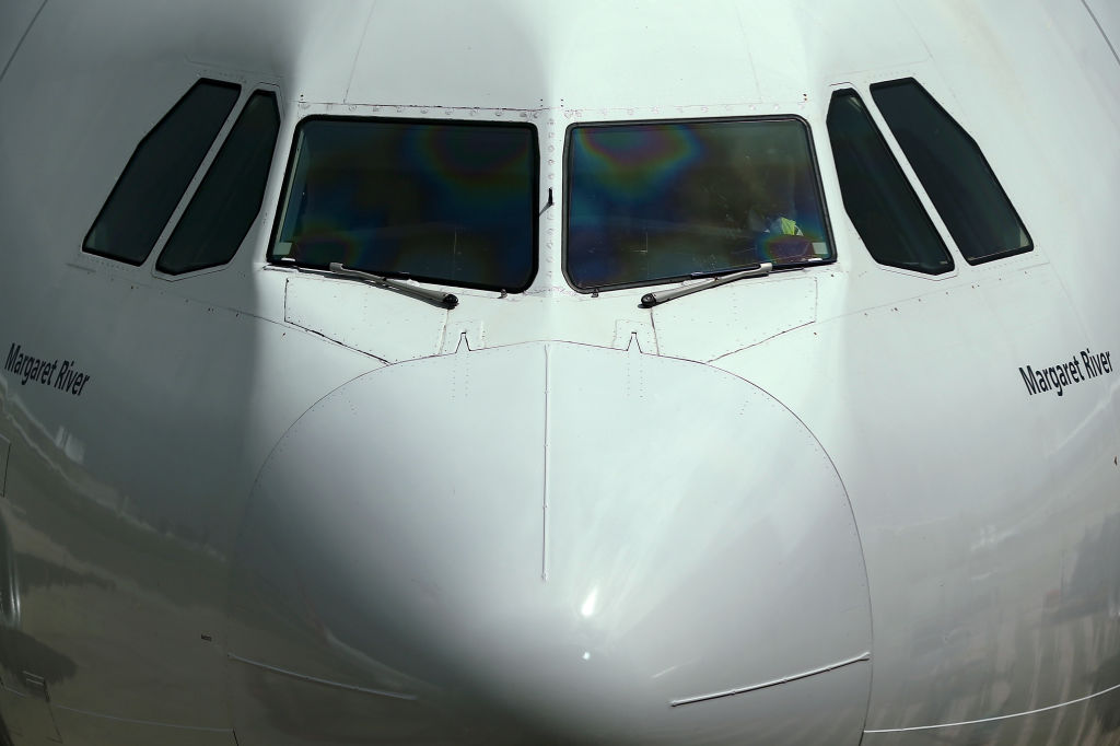 Operations at Sydney Airport Ahead of Qantas and the Airport's Earnings