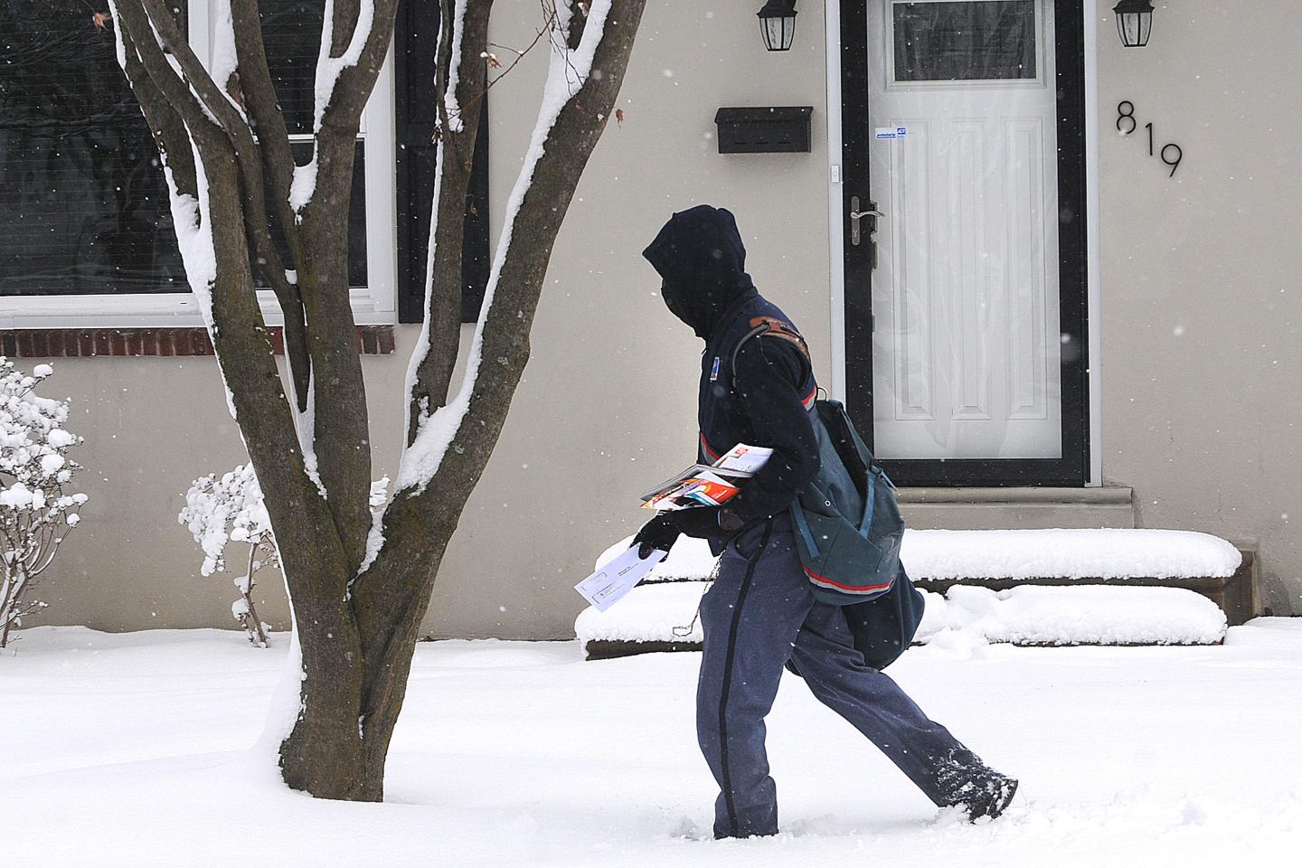 USPS increased revenue by 11% in Q1, but the Postmaster General still wants to restructure