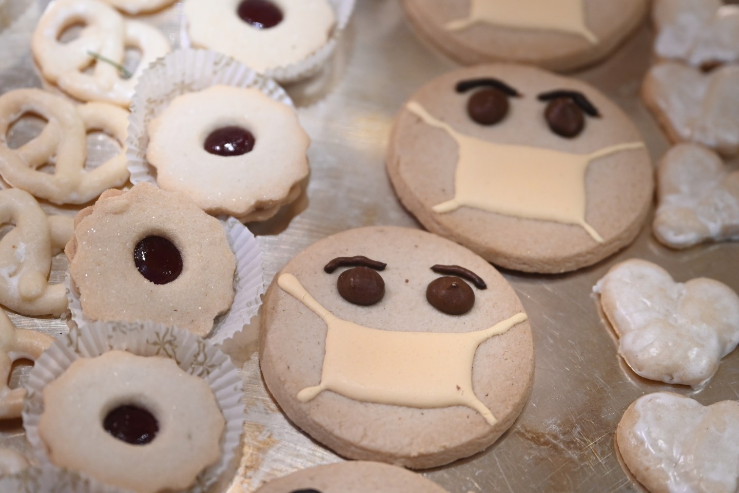 Baden-Wuerttemberg, Wangen im Allgäu: Pastries are on display at Cafe Walfisch downtown.