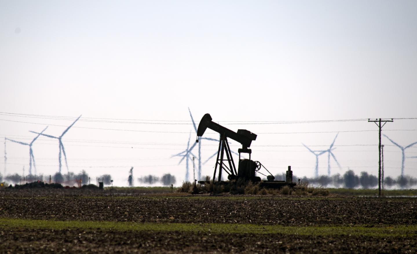 After a rough week, crude and tech stocks look to mount a comeback