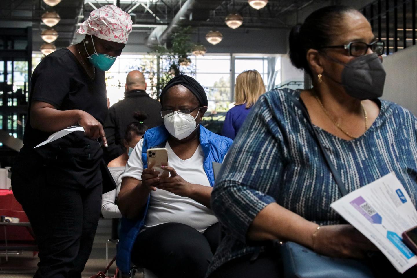 Online sign-ups made the U.S. vaccine rollout less fair. Here’s how to fix them