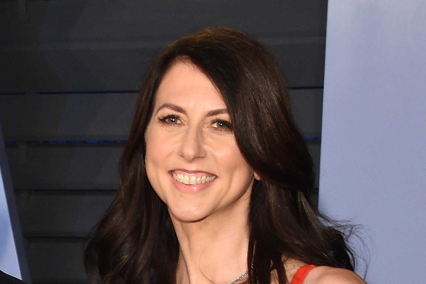 Billionaire philanthropist MacKenzie Scott marries Seattle school teacher