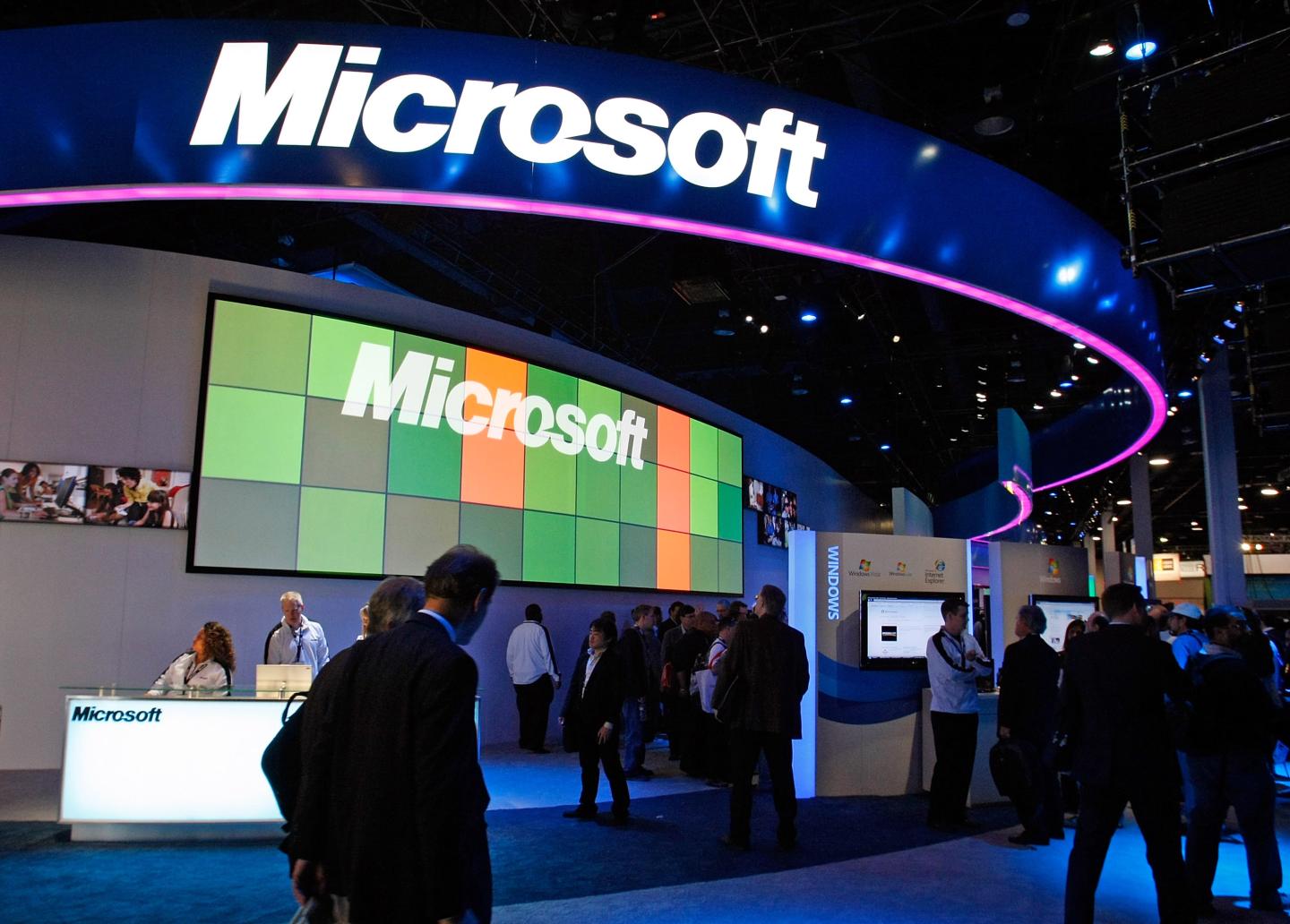 Why is Microsoft looking to acquire Discord?