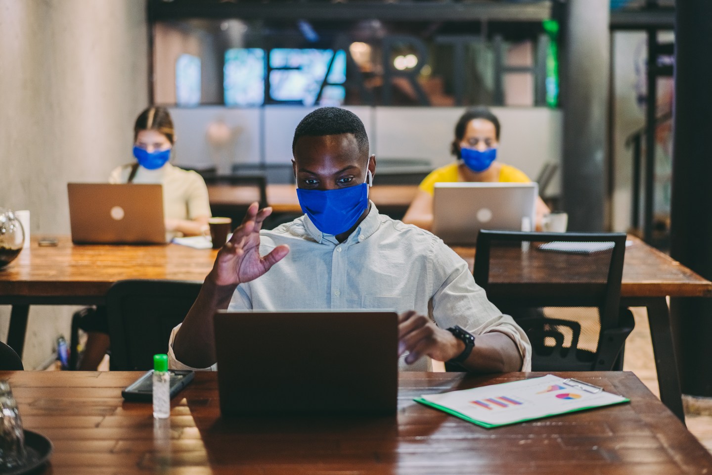 Commentary-Workplaces Hybrid