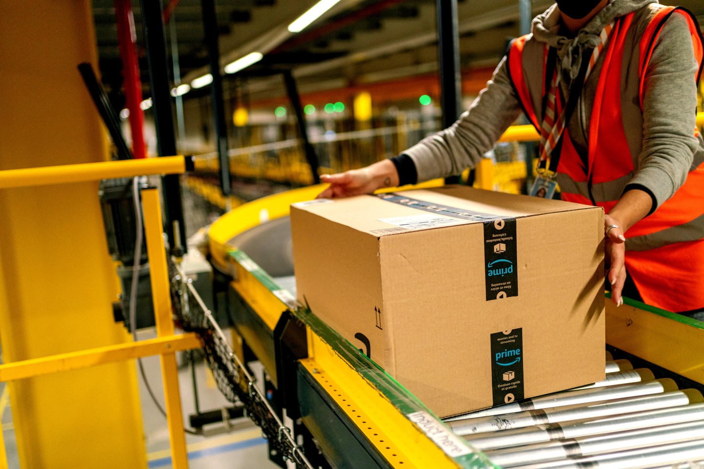 Amazon warehouse workers have found ways to organize without unionizing.