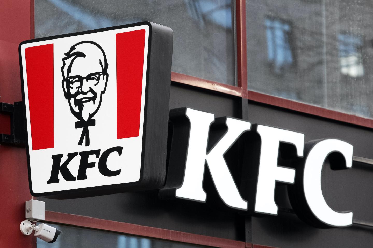 Fried chicken craze is causing a poultry shortage in the U.S.