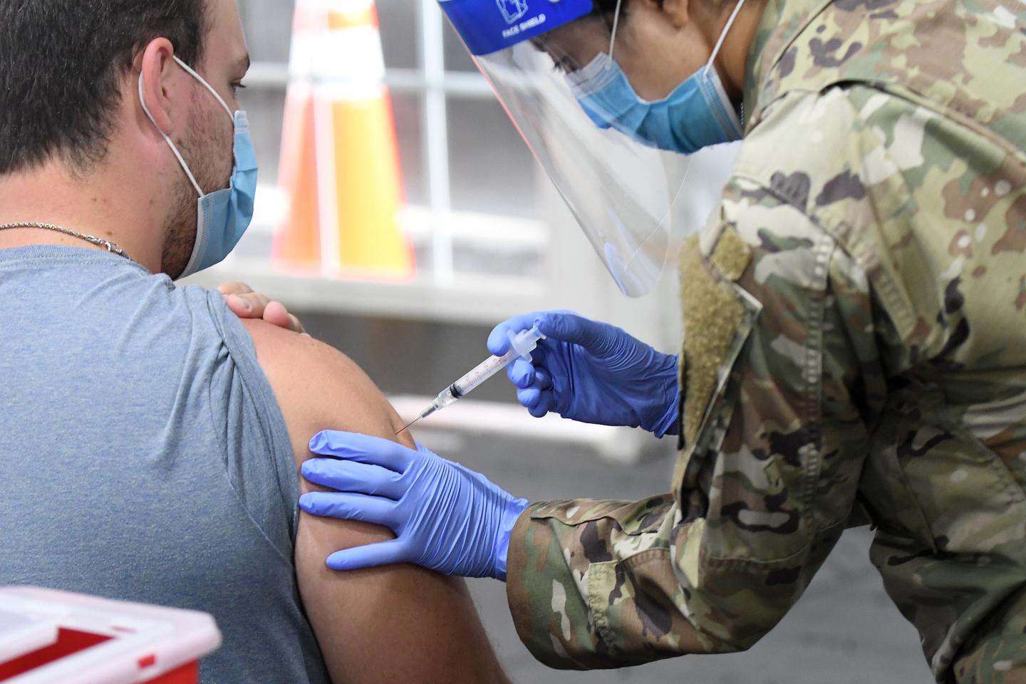 CDC: Fully vaccinated Americans can now go outside without a mask
