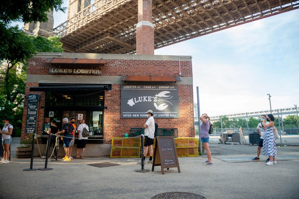 How Luke’s Lobster gets seafood from the docks to your doorstep