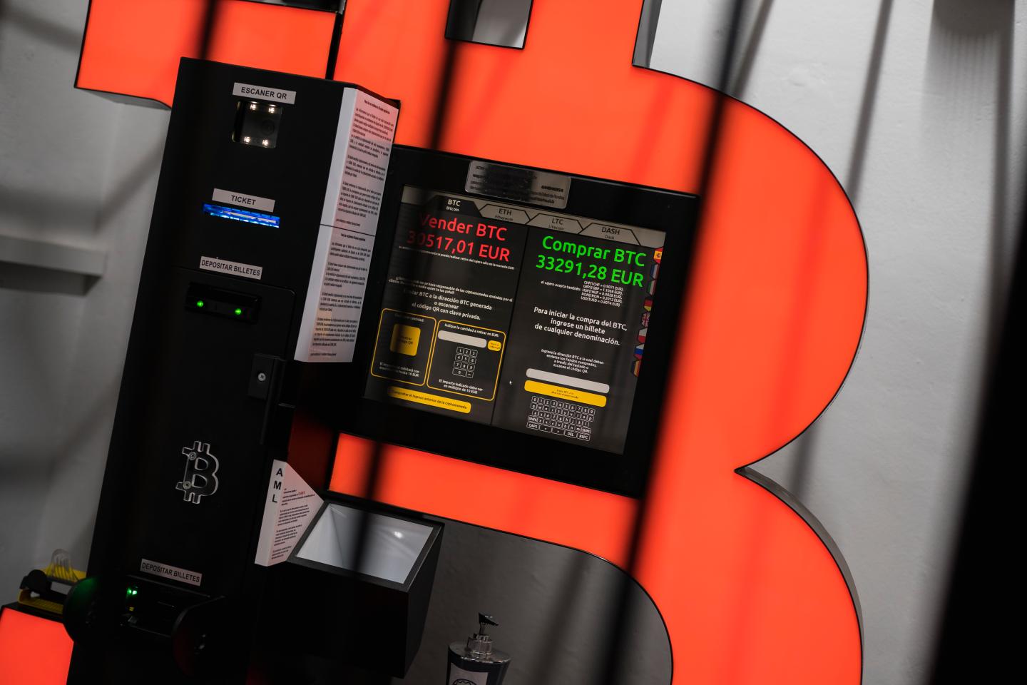 Reflecting crypto craze, crypto-related scams spiral higher in the U.K.
