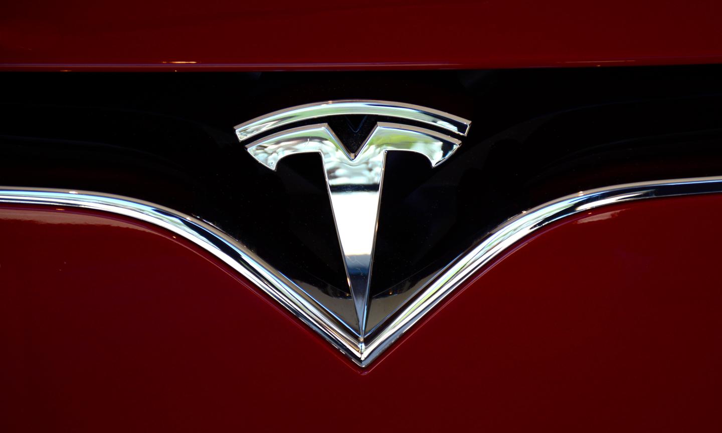Tesla Q1 earnings: The wheels are churning, the pebbles are flying, but TSLA is going nowhere