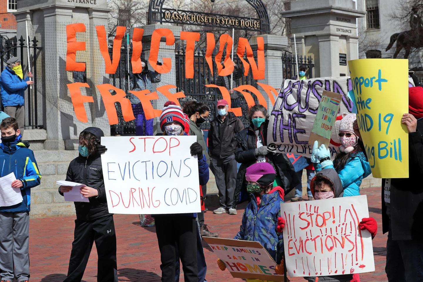 Judge overturns national eviction ban